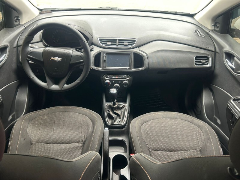ONIX 1.0 MPFI LT 8V FLEX 4P MANUAL - 2014 - TRêS COROAS