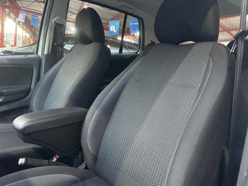 FOX 1.6 CONNECT 8V FLEX 4P MANUAL - 2020 - TRêS COROAS
