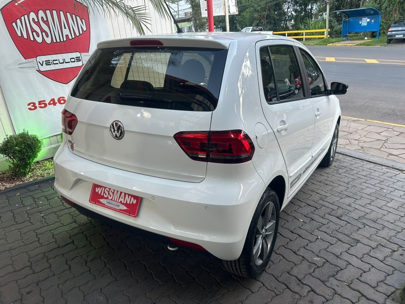 FOX 1.6 CONNECT 8V FLEX 4P MANUAL - 2020 - TRêS COROAS