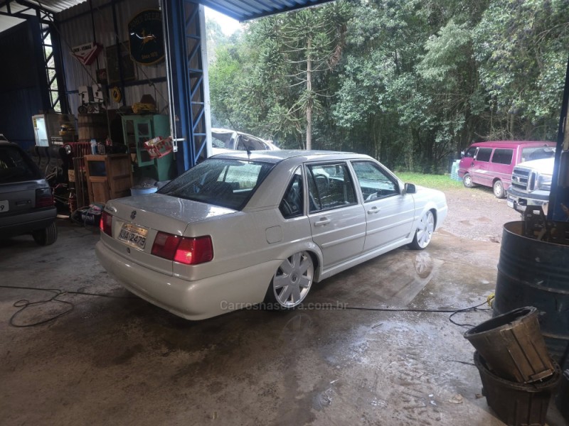 SANTANA 2.0 MI 8V GASOLINA 4P MANUAL - 2000 - CAXIAS DO SUL