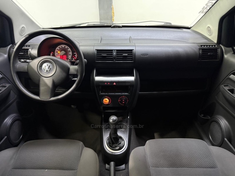 FOX 1.0 MI 8V FLEX 4P MANUAL - 2009 - NOVO HAMBURGO