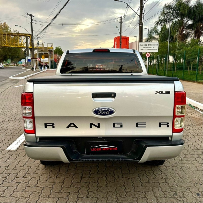 RANGER 2.0 XL CD TURBO 4X4 DIESEL 4P MANUAL - 2016 - ESTâNCIA VELHA