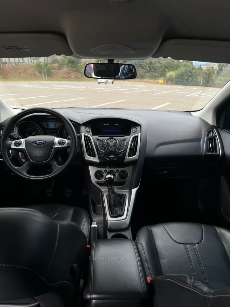 FOCUS 1.6 SE 16V FLEX 4P MANUAL - 2015 - CAXIAS DO SUL