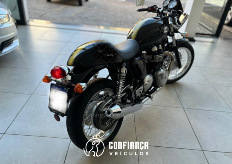 THRUXTON  - 2014 - BENTO GONçALVES