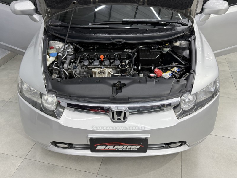 CIVIC 1.8 LXS 16V GASOLINA 4P MANUAL - 2007 - SAPIRANGA