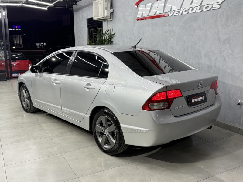 CIVIC 1.8 LXS 16V GASOLINA 4P MANUAL - 2007 - SAPIRANGA