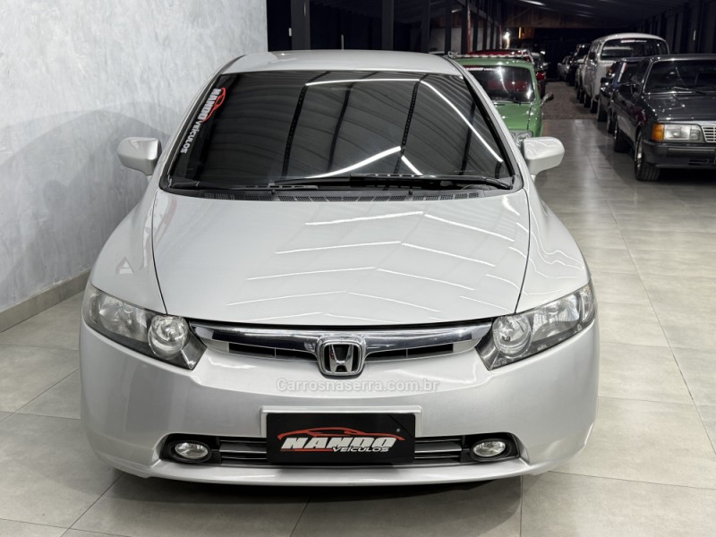 CIVIC 1.8 LXS 16V GASOLINA 4P MANUAL - 2007 - SAPIRANGA