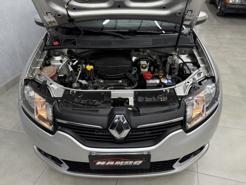 SANDERO 1.6 DYNAMIQUE 8V FLEX 4P MANUAL - 2015 - SAPIRANGA