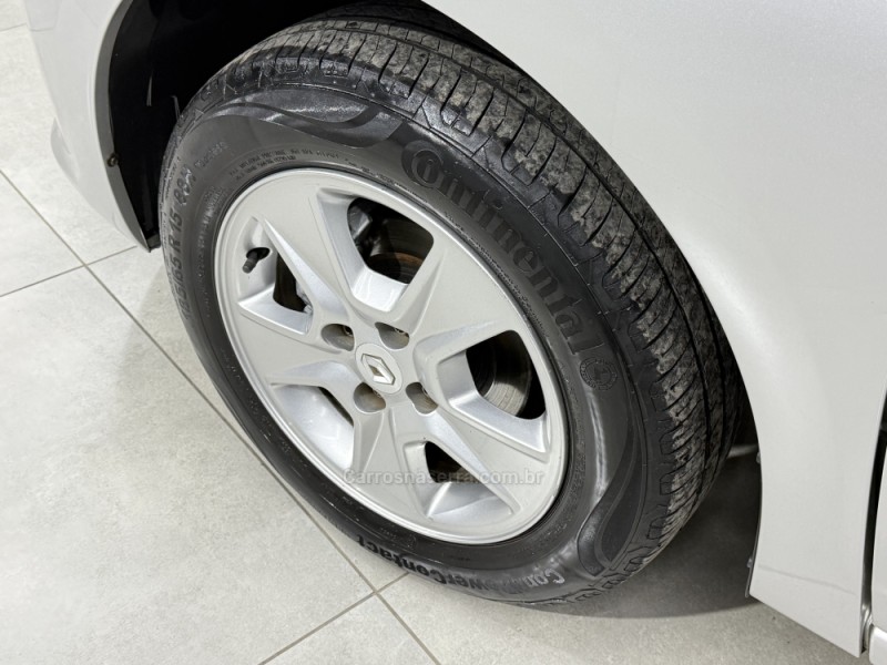 SANDERO 1.6 DYNAMIQUE 8V FLEX 4P MANUAL - 2015 - SAPIRANGA