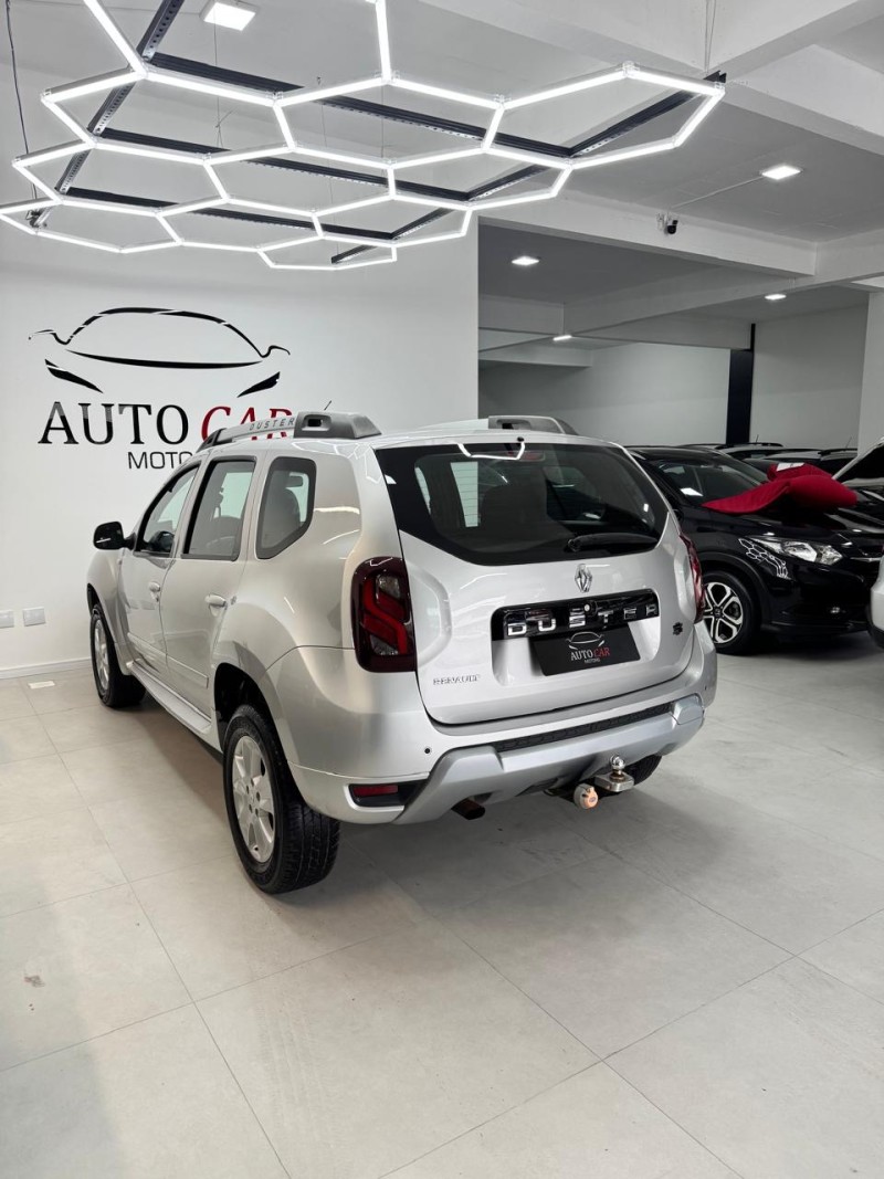DUSTER 1.6 DYNAMIQUE 4X2 16V FLEX 4P MANUAL - 2017 - CAXIAS DO SUL