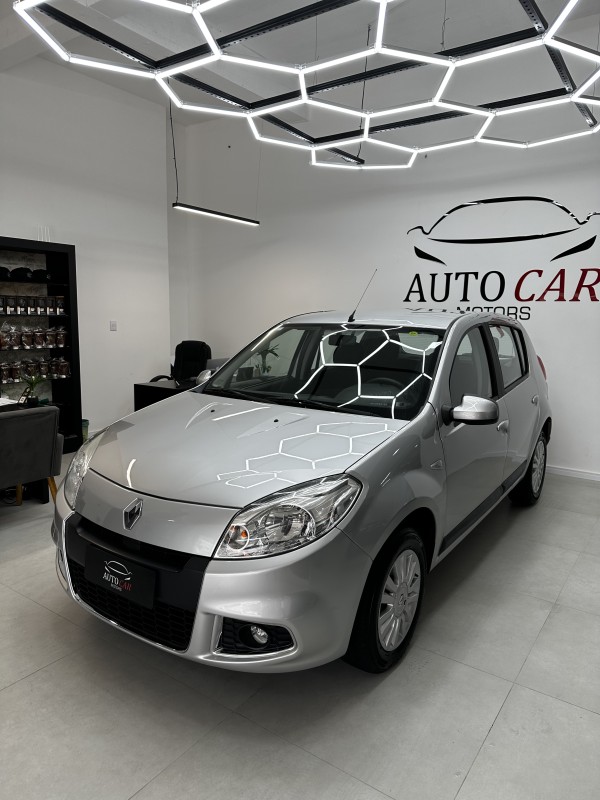 SANDERO 1.6 PRIVILÉGE 8V FLEX 4P AUTOMÁTICO - 2012 - CAXIAS DO SUL