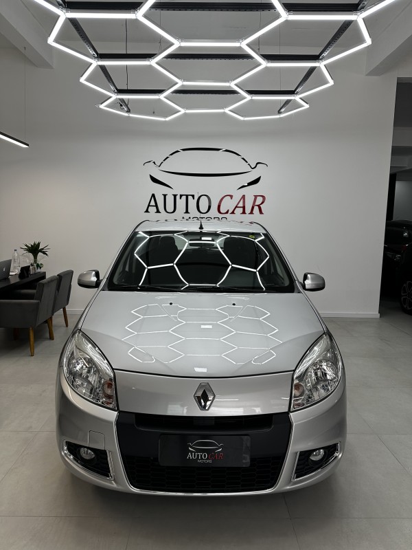 SANDERO 1.6 PRIVILÉGE 8V FLEX 4P AUTOMÁTICO - 2012 - CAXIAS DO SUL