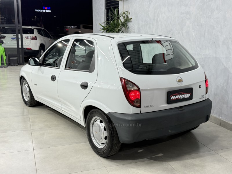 CELTA 1.0 MPFI LIFE 8V FLEX 4P MANUAL - 2008 - SAPIRANGA