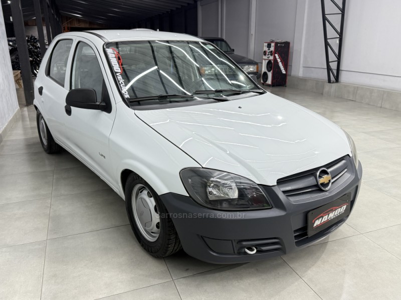 CELTA 1.0 MPFI LIFE 8V FLEX 4P MANUAL - 2008 - SAPIRANGA