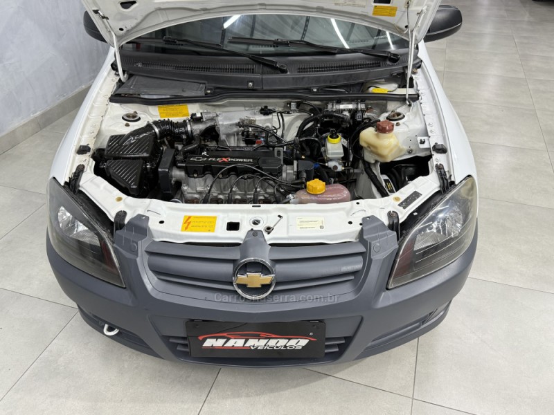 CELTA 1.0 MPFI LIFE 8V FLEX 4P MANUAL - 2008 - SAPIRANGA