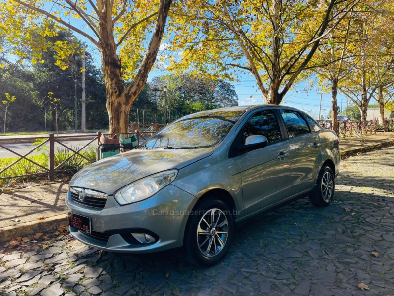grand siena 1.4 mpi attractive 8v flex 4p manual 2013 novo hamburgo