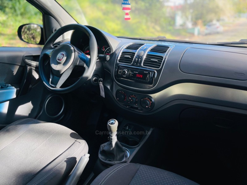GRAND SIENA 1.4 MPI ATTRACTIVE 8V FLEX 4P MANUAL - 2013 - NOVO HAMBURGO