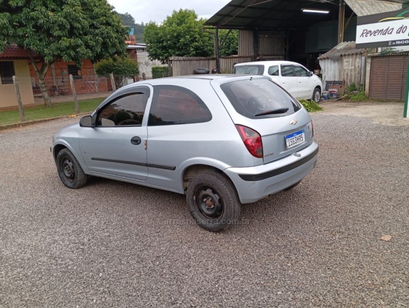 CELTA 1.0 MPFI LIFE 8V FLEX 2P MANUAL - 2012 - PICADA CAFé