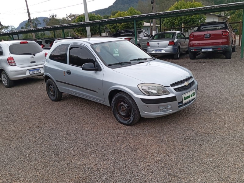 CELTA 1.0 MPFI LIFE 8V FLEX 2P MANUAL - 2012 - PICADA CAFé