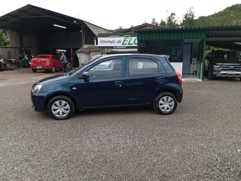 ETIOS 1.3 X 16V FLEX 4P MANUAL - 2015 - PICADA CAFé