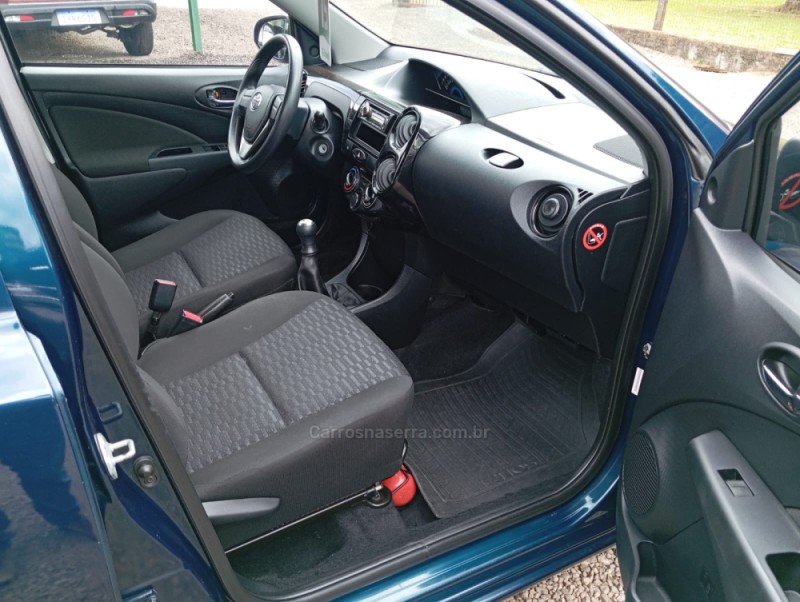 ETIOS 1.3 X 16V FLEX 4P MANUAL - 2015 - PICADA CAFé