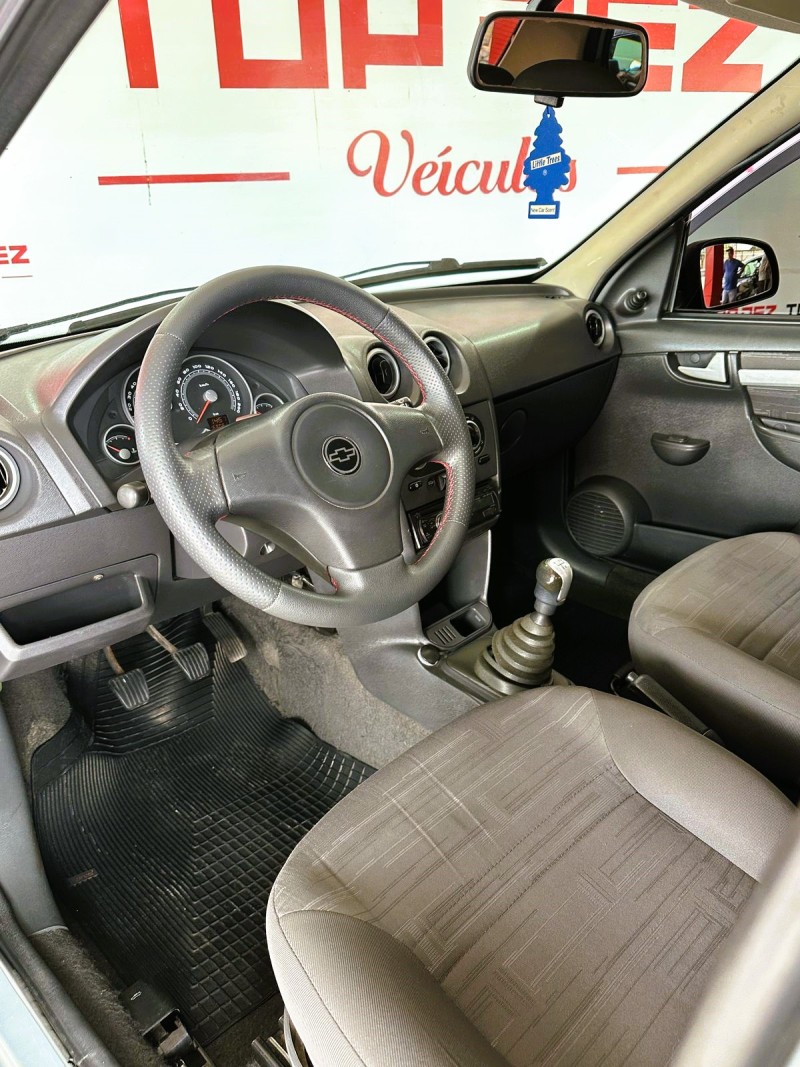 PRISMA 1.4 MPFI LT 8V FLEX 4P MANUAL - 2009 - SãO SEBASTIãO DO CAí
