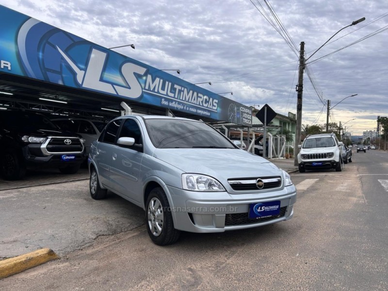 CORSA 1.4 MPFI PREMIUM SEDAN 8V FLEX 4P MANUAL - 2010 - VENâNCIO AIRES