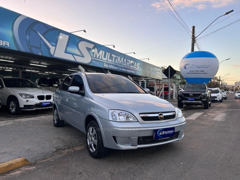 CORSA 1.4 MPFI PREMIUM SEDAN 8V FLEX 4P MANUAL - 2010 - VENâNCIO AIRES