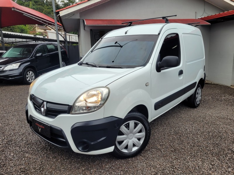KANGOO 1.6 EXPRESSION 16V FLEX 4P MANUAL - 2016 - CARLOS BARBOSA