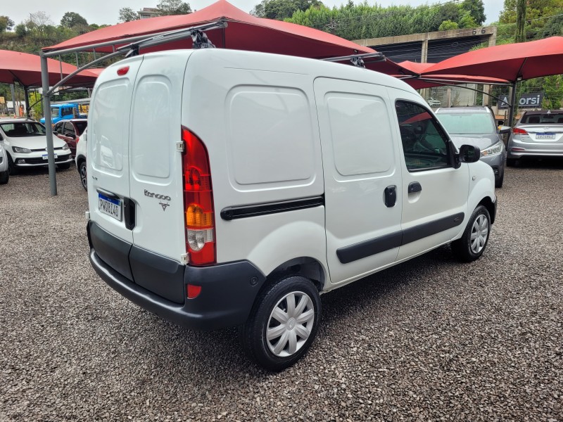 KANGOO 1.6 EXPRESSION 16V FLEX 4P MANUAL - 2016 - CARLOS BARBOSA