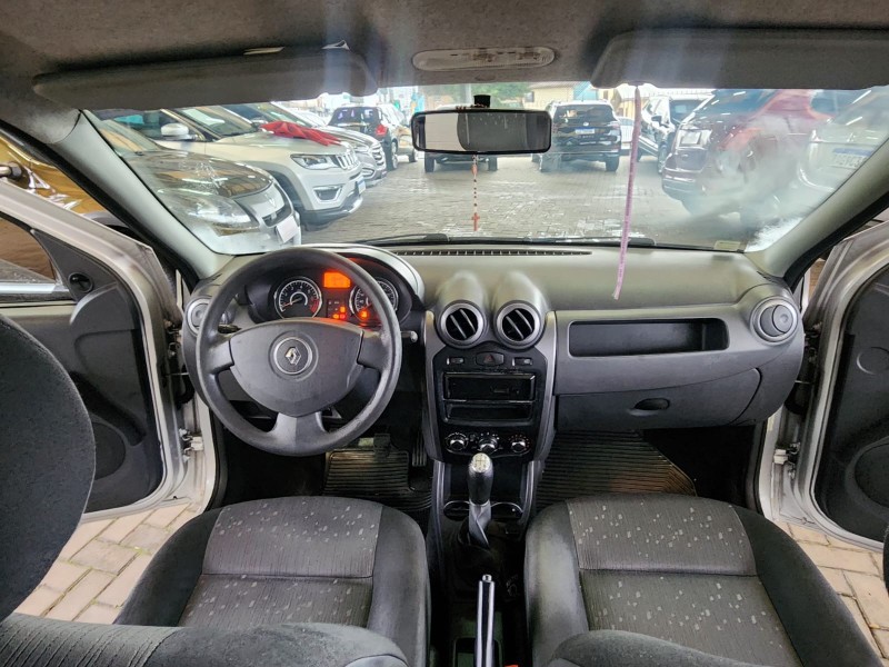 LOGAN 1.0 EXPRESSION 16V FLEX 4P MANUAL - 2012 - CAXIAS DO SUL