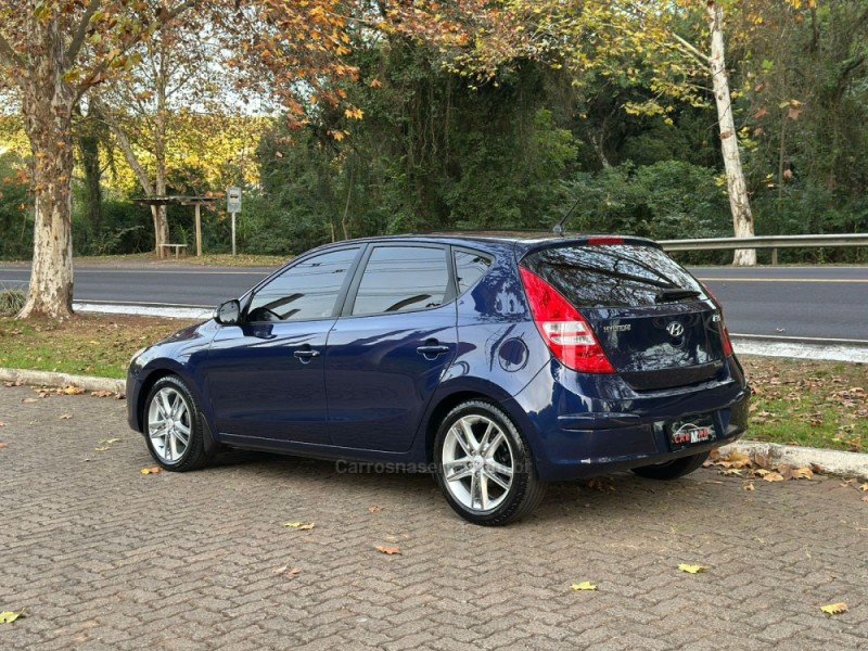I30 2.0 MPI 16V GASOLINA 4P MANUAL - 2010 - DOIS IRMãOS