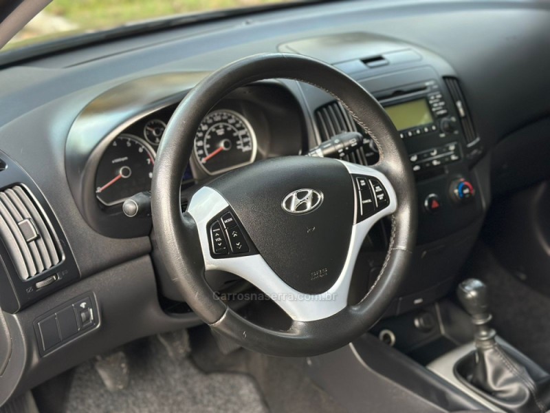 I30 2.0 MPI 16V GASOLINA 4P MANUAL - 2010 - DOIS IRMãOS
