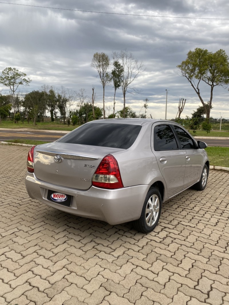 ETIOS 1.5 XLS 16V FLEX 4P AUTOMÁTICO - 2017 - LAJEADO