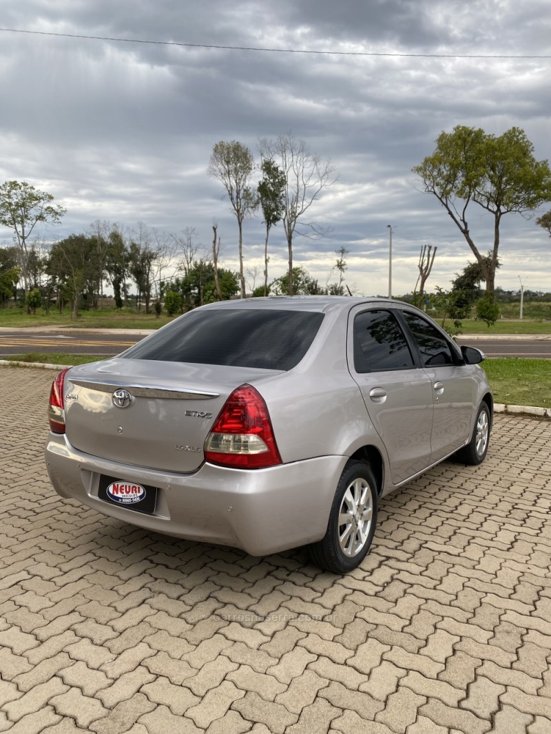 ETIOS 1.5 XLS 16V FLEX 4P AUTOMÁTICO - 2017 - LAJEADO