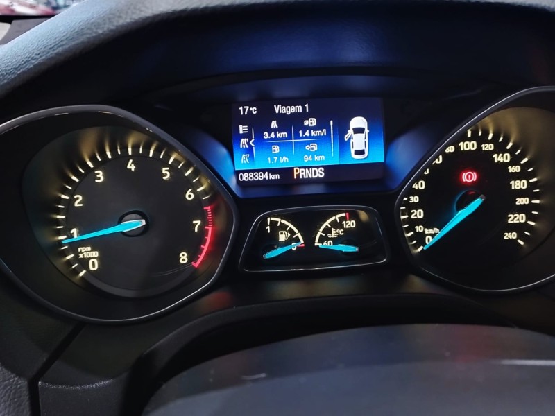 FOCUS 2.0 TITANIUM PLUS 16V FLEX 4P AUTOMÁTICO - 2016 - CAXIAS DO SUL