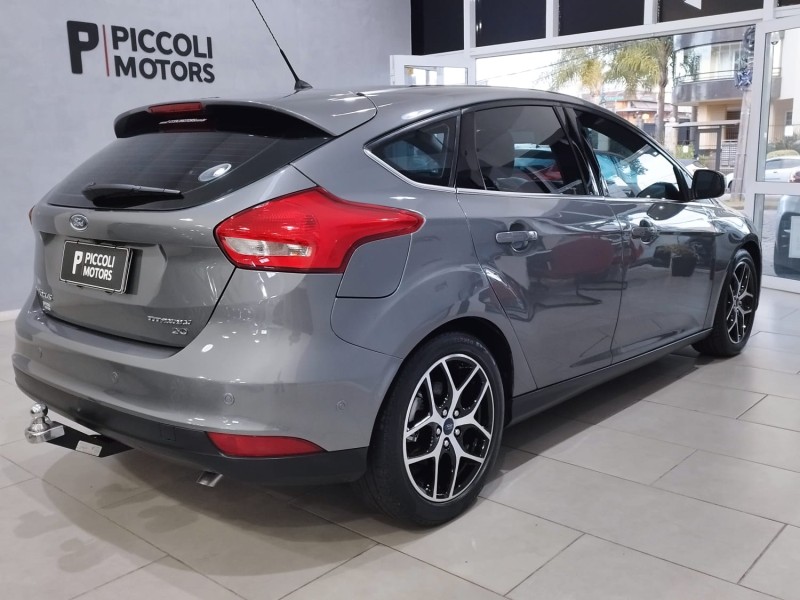 FOCUS 2.0 TITANIUM PLUS 16V FLEX 4P AUTOMÁTICO - 2016 - CAXIAS DO SUL