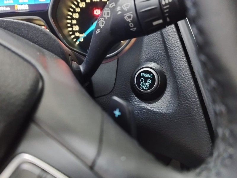 FOCUS 2.0 TITANIUM PLUS 16V FLEX 4P AUTOMÁTICO - 2016 - CAXIAS DO SUL
