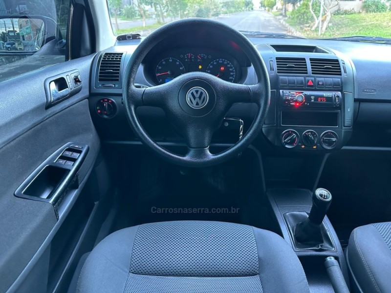 POLO 1.6 MI SPORTLINE 8V FLEX 4P MANUAL - 2007 - CAMPO BOM