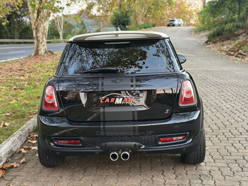 COOPER 1.6 16V GASOLINA 2P AUTOMÁTICO - 2013 - DOIS IRMãOS