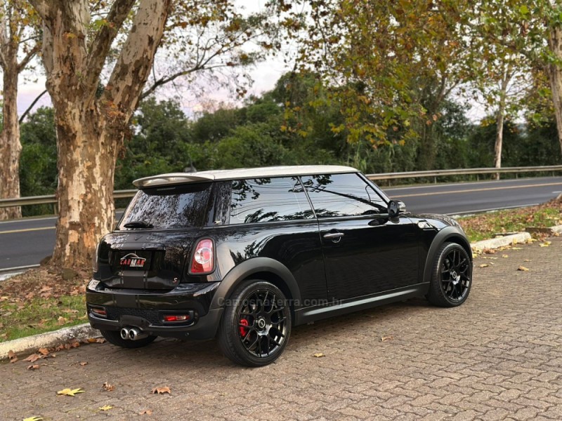 COOPER 1.6 16V GASOLINA 2P AUTOMÁTICO - 2013 - DOIS IRMãOS