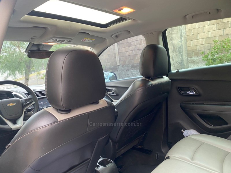 TRACKER 1.8 MPFI LTZ 4X2 16V FLEX 4P AUTOMÁTICO - 2015 - DOIS IRMãOS