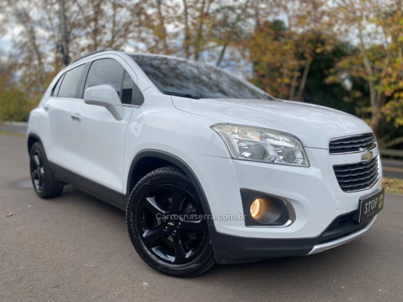 TRACKER 1.8 MPFI LTZ 4X2 16V FLEX 4P AUTOMÁTICO - 2015 - DOIS IRMãOS