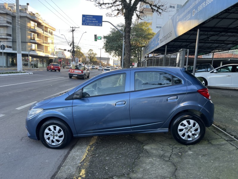 ONIX 1.0 MPFI LT 8V FLEX 4P MANUAL - 2015 - GARIBALDI