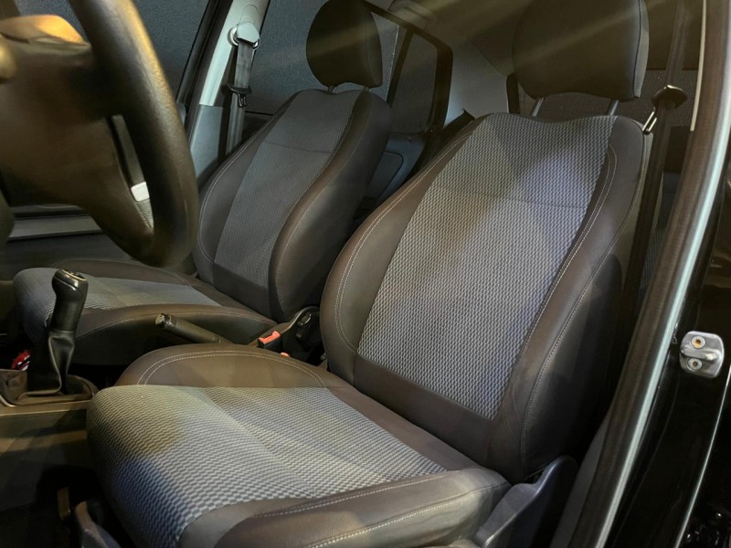 FOX 1.6 MI BLUEMOTION 8V FLEX 4P MANUAL - 2013 - ANTôNIO PRADO