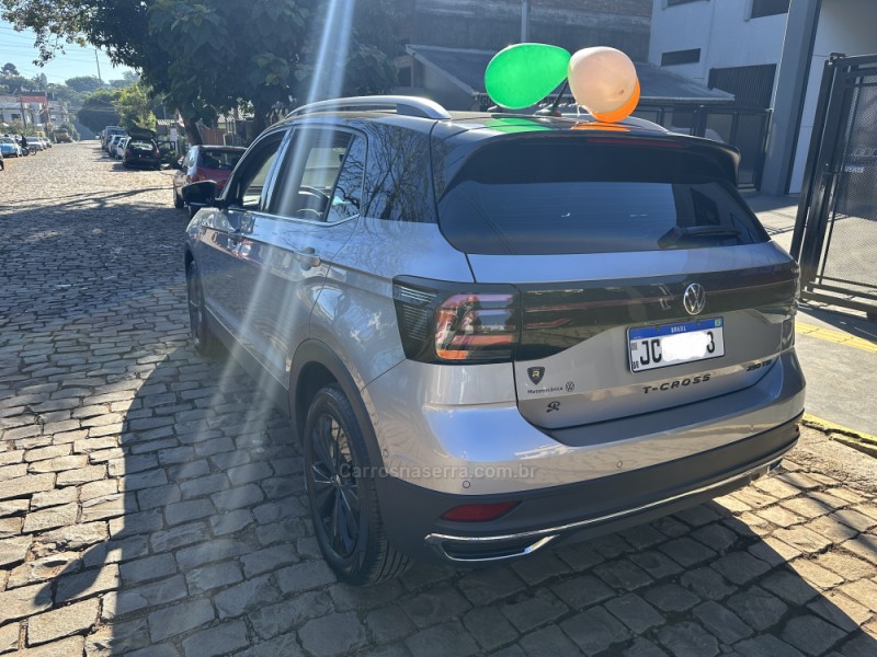 T-CROSS 1.4 HIGHLINE TSI 16V FLEX 4P AUTOMÁTICO - 2024 - LAJEADO