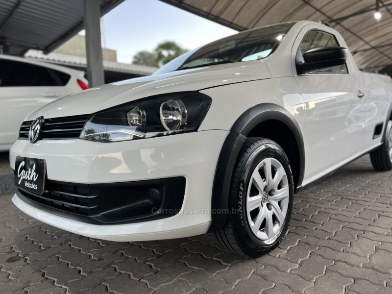 SAVEIRO 1.6 MI TRENDLINE CS 8V FLEX 2P MANUAL - 2015 - BOM PRINCíPIO