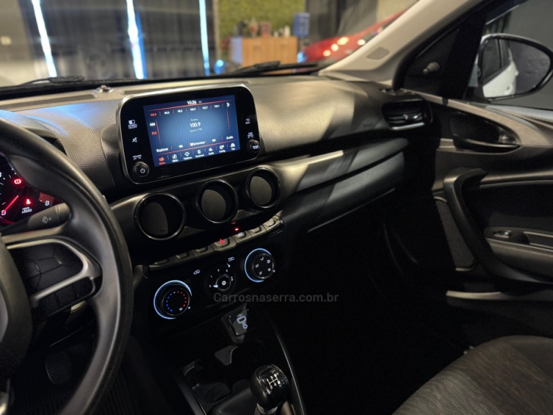 CRONOS 1.3 DRIVE 8V FLEX 4P MANUAL - 2023 - FARROUPILHA