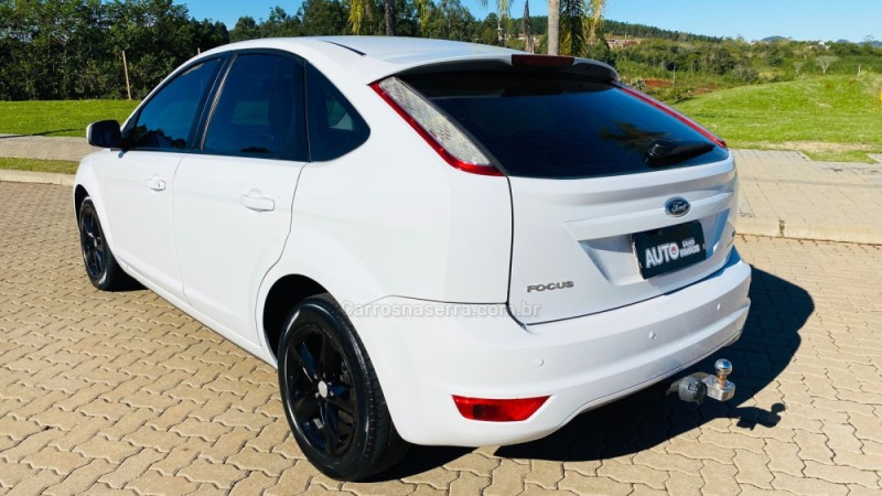 FOCUS 2.0 16V FLEX 4P AUTOMÁTICO - 2013 - DOIS IRMãOS