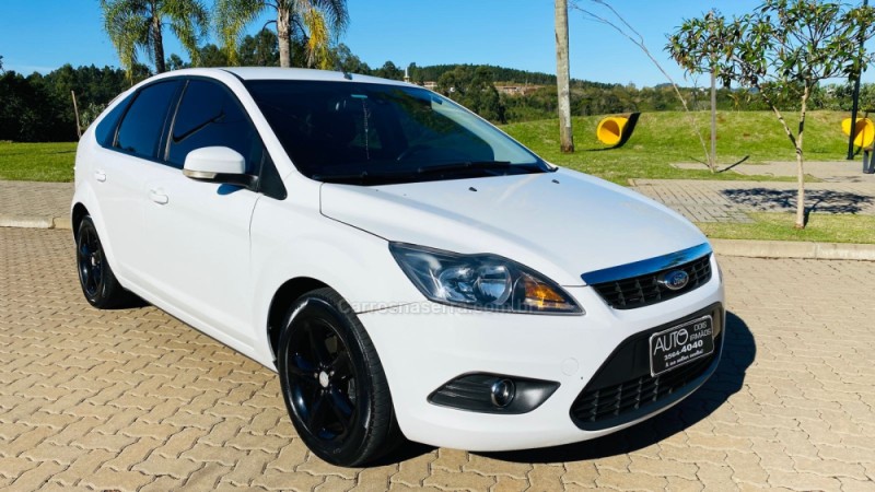 focus 2.0 16v flex 4p automatico 2013 dois irmaos